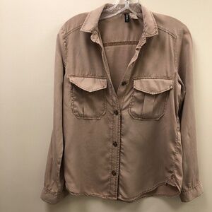 2 Flap Pocket Button Down Blouse in Brown